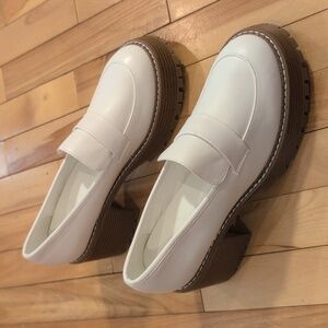 New! MIA | Dalilah White Platform Lug-Sole Loafers Size 10